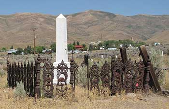Cemetery, Tuscarora Nevada